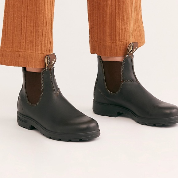 blundstone pull tabs